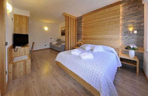 Caldonazzo Hotel | Albergo Alla Torre