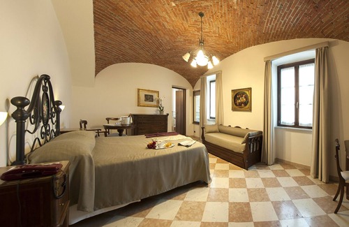 Pollenzo Hotel | Albergo La Corte Albertina