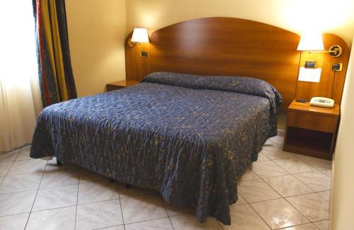 Arma di Taggia Hotel | Albero Ristorante Roma