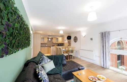 Middlesbrough Apartment | Albert Park View (free parking!)
