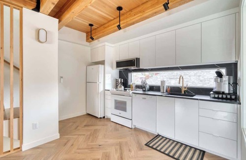 Alberta Arts District House | Alberta Arts Escape | 4BR + WalkScore 91