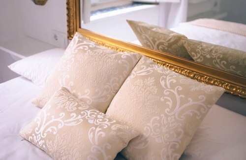 Santa Cruz Bed & Breakfast | Alcázar de María