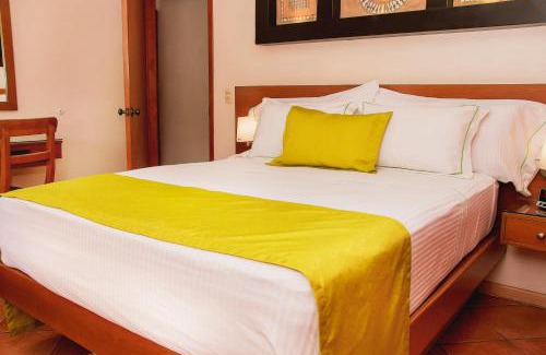 Granja Hotel | Alcazar Suites