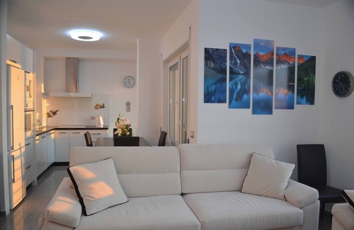 Durres Apartment | ALD060-Kjeld Currila