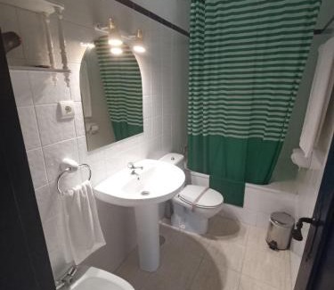 Hervas Apartment | Aldea Vetonia Alojamientos con Encanto Mascotas Aceptadas Piscina Abierta Check-out 20h