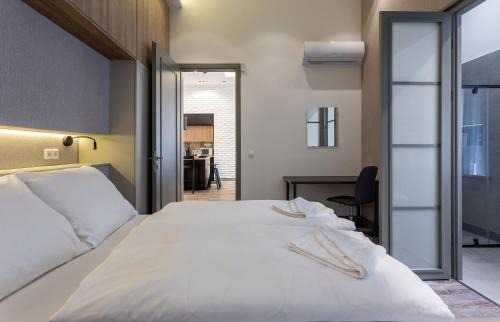 Lagymanyos Apartment | Alder Bridge Apartment
