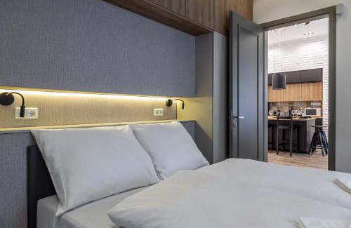 Lagymanyos Apartment | Alder Bridge Apartment