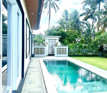 Melayang Villa | Aldi's House Villa