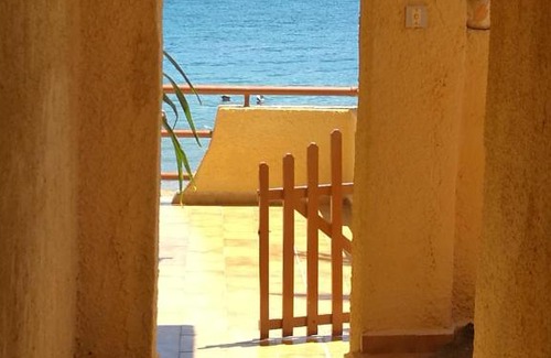 Kefalonia Apartment | Alekos Beach Houses-Waters Edge