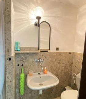 Unhost House | ALEX-ASIE-EU penzion