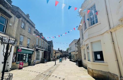 Corsham Apartment | Alexander House