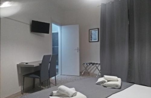 La Pietraia House | ALGHERO SEASIDE Guest House - Affittacamere