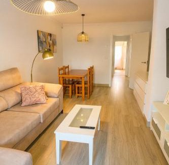 Almunecar Apartment | Alhambra Tropical - Terraza, WiFi y Playa a 8 min