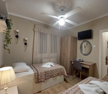 Kavala House | ALICE'S ARt HOUSE