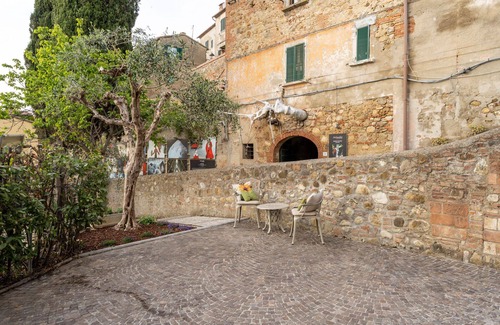 Lajatico Apartment | Alice's House in the Village