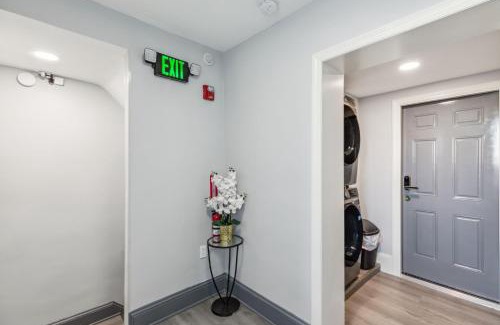Center City Apartment | Alina & Fanny - Philadelphia Callowhill