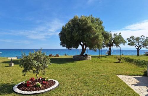 Mola Kalyva House | ALKEA beachfront apartment Moles Kalives Halkidiki