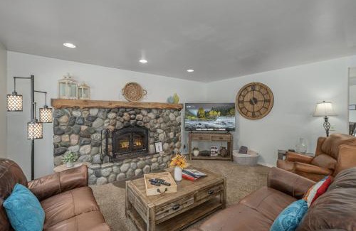 Leavenworth House | All Seasons Getaway by NW Comfy Cabins
