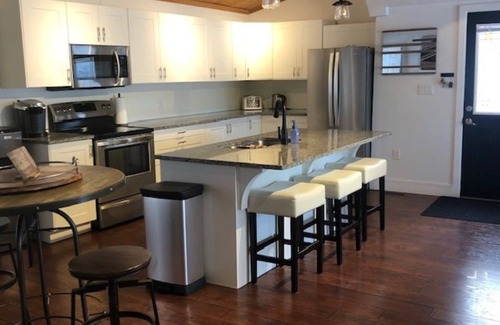 Gravenhurst House | All Seasons - Muskoka Retreat on Sparrow Lake