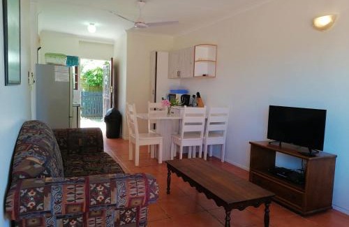 Ramsgate Beach Ski Chalet | All the Tides - Between Tides