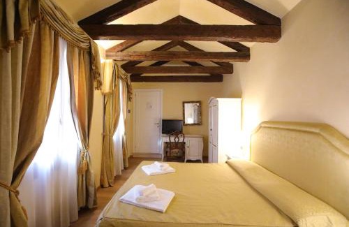 Castello House | Alla Vigna - Room Only