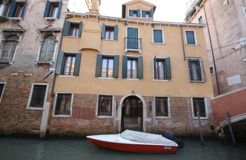 Castello House | Alla Vigna - Room Only