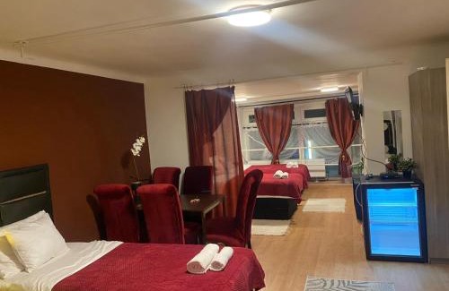 Nepszinhaz negyed Apartment | Allaga City Center