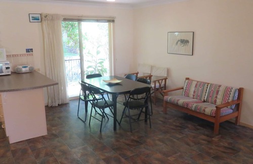 South West Rocks Apartment | ALLAMANDA UNIT 11 - CLOSE TO RIVER - POOL IN THE COMPLEX