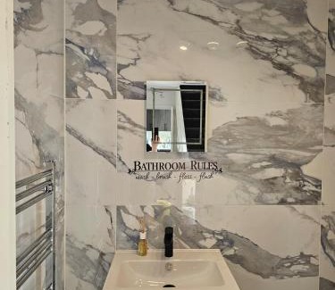Perth House | Allan & Ella House