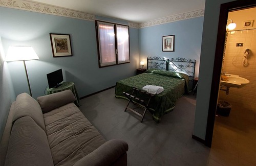 Busseto Hotel | Alle Roncole