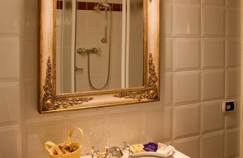 Busseto Hotel | Alle Roncole