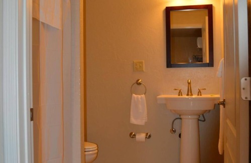 Tombstone Hotel | Allen Street Inn