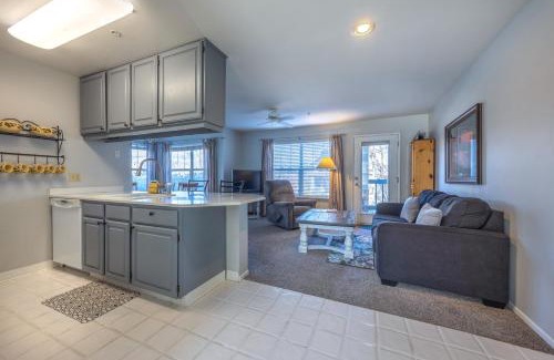 Hood River Apartment | Alleys 22 with Direct Deck Access