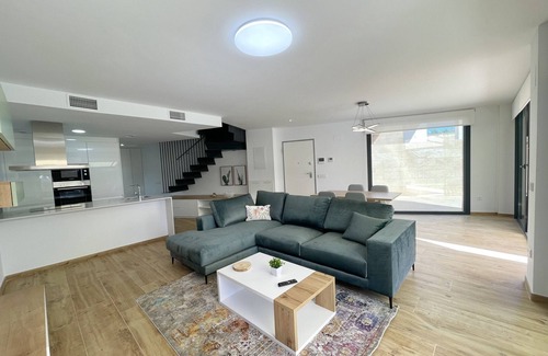 Villajoyosa Ski Chalet | ALLON BAY DUPLEX (R131)