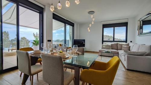 Villajoyosa Apartment | ALLONBAY sea front luxury penthouse