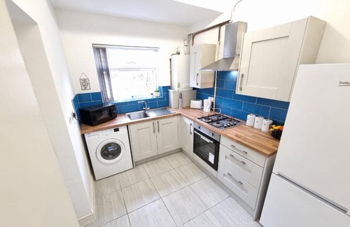 Liverpool House | Alluring and hospitable chamber