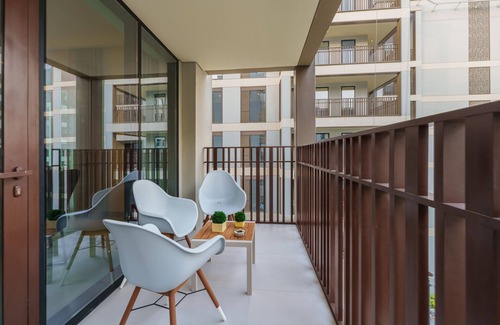 Dubai Apartment | Alluring Modern Apt in Dubai Creek Beach