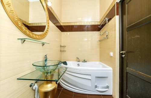 Lypky Apartment | Alma Apartments