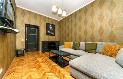 Lypky Apartment | Alma Apartments