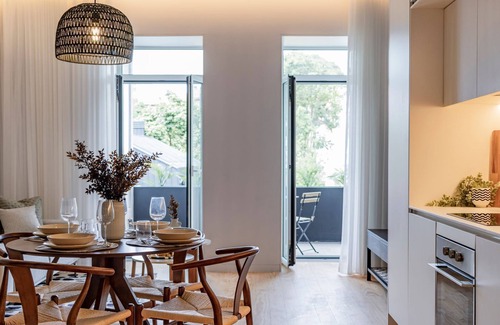 Centro / Baixa Apartment | Almada 551 - 2.2 l Sleek Serenity by LovelyStay