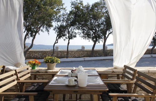 Naousa Hotel | Almira Suites - Seafront - Naousa Paros