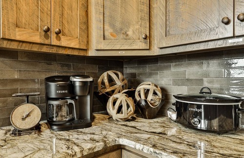 Ellijay Cabin | Almost Heaven Lakeview Lodge