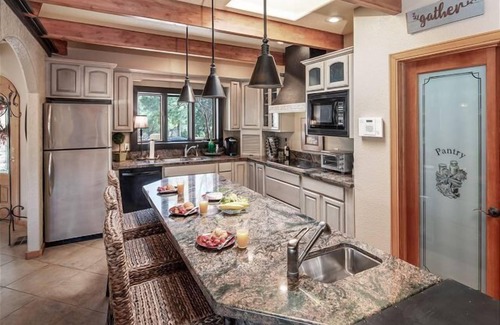 Ruidoso House | Almost Heaven offers some of areas most spectacular views.