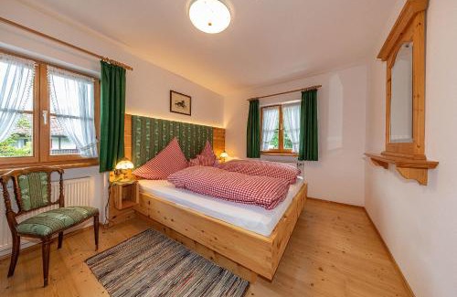 Mittenwald Apartment | Almroeserl