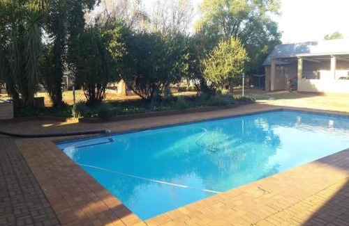 Krugersdorp Apartment | Aloe Tree Guest House