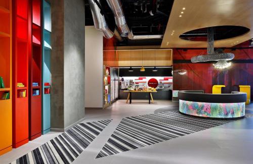 Bur Dubai Hotel | Aloft Al Mina, Dubai Jumeirah
