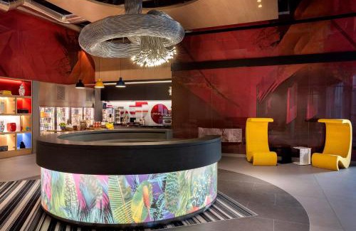 Bur Dubai Hotel | Aloft Al Mina, Dubai Jumeirah