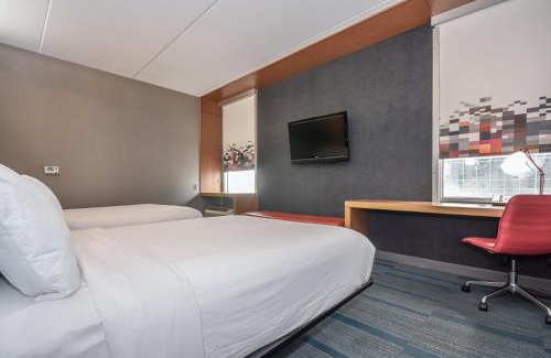 Charlotte Center City Hotel | Aloft Charlotte City Center