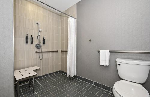 Charlotte Center City Hotel | Aloft Charlotte City Center