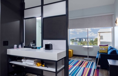Florida Central Atlantic Coast Hotel | Aloft Orlando Lake Buena Vista